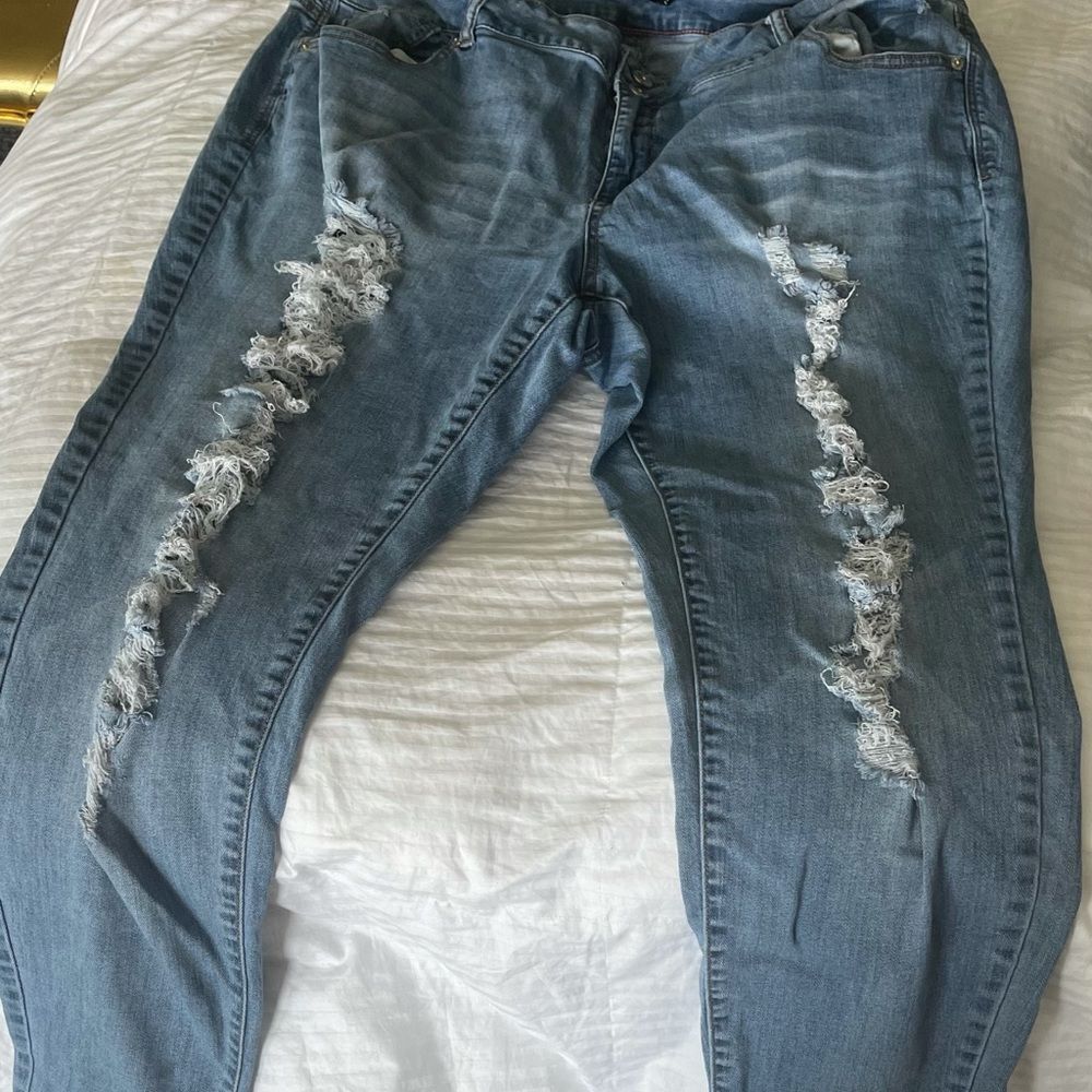 One5one distressed jeans